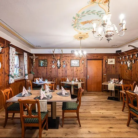 Gasthof Albergo Dolomiten Braies  Esterno foto