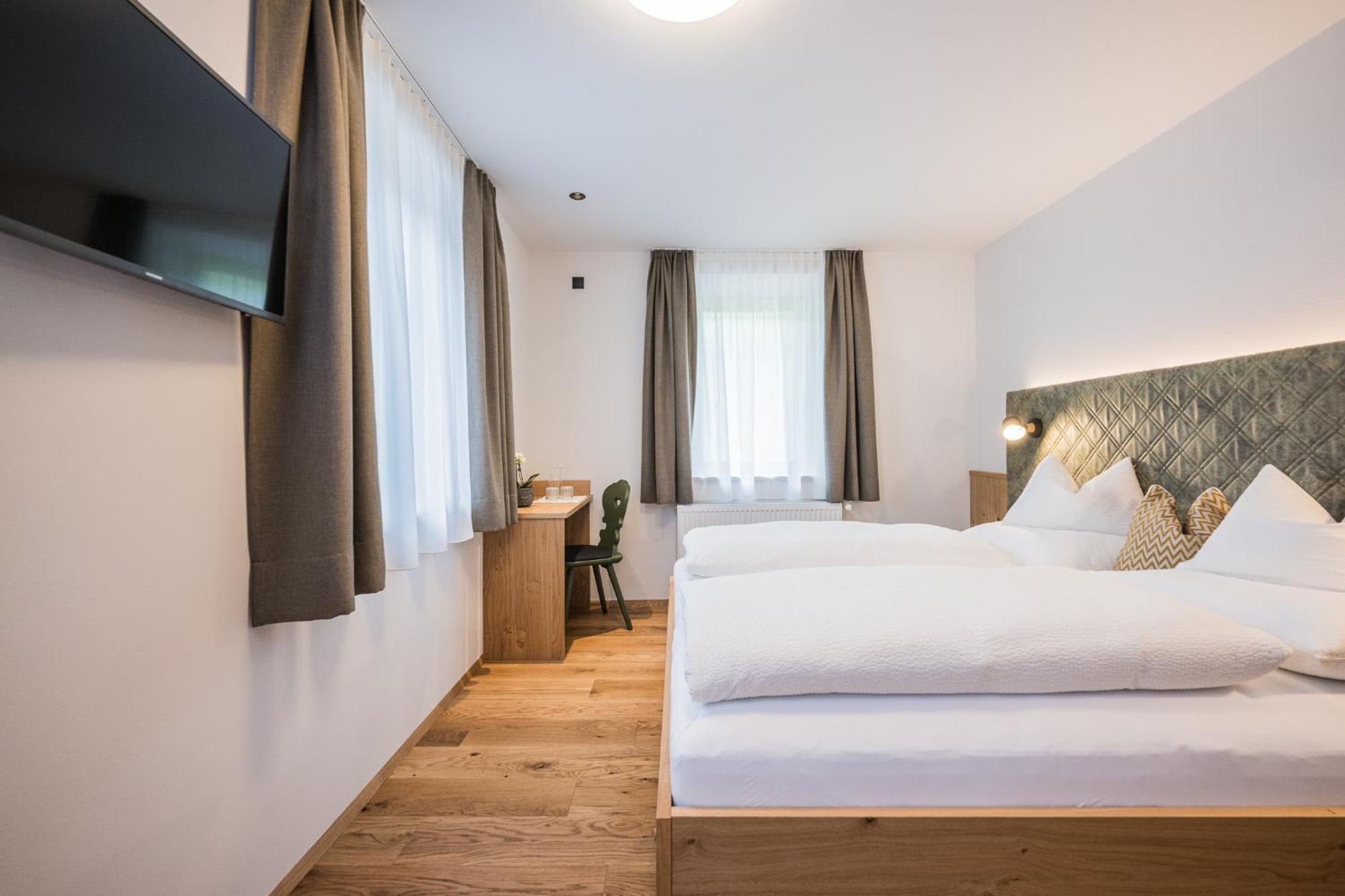 Dolomiten Inn 2*